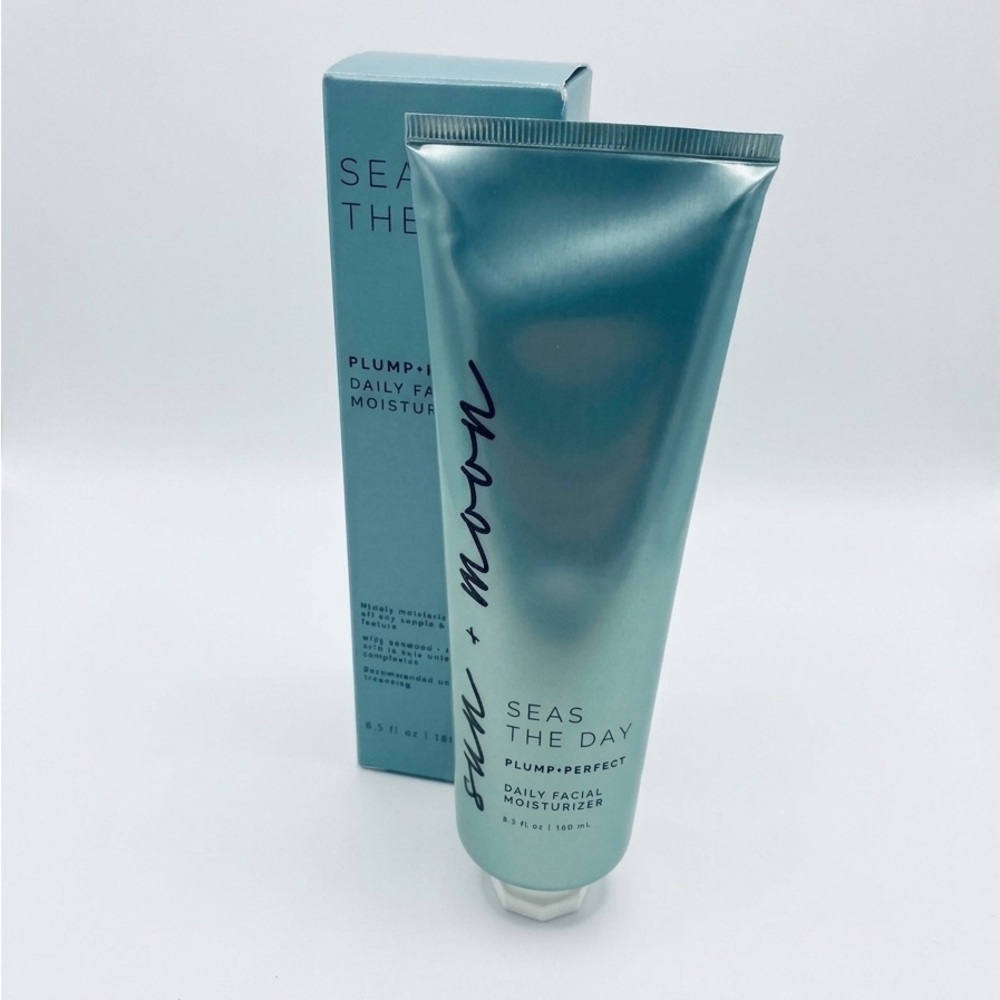 🍓 Sun + moon Revolve Seas The Day Plump-Perfect Daily Facial Moisturizer